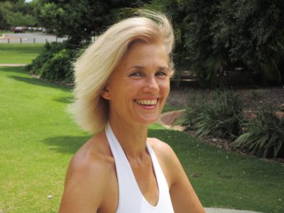 Kate McKenzie - YOAS yoga teacher