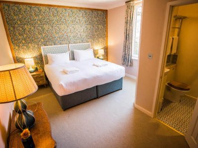 West Lexham retreat UK - yoga retreats - Yoga on a Shoestring