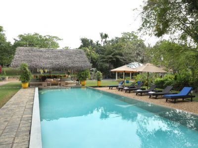 Sri Lanka - Sri Devi villas - Yoga on a Shoestring