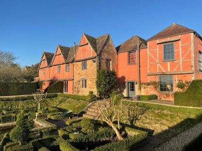 Pauntley Court - yoga retreat - YOAS